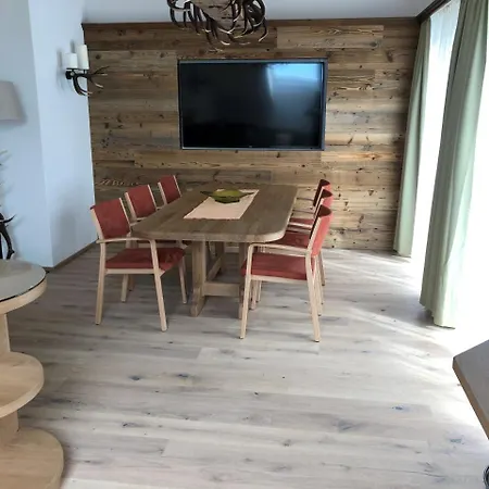 Romantikhotel Gersberg Alm Hotel 4*